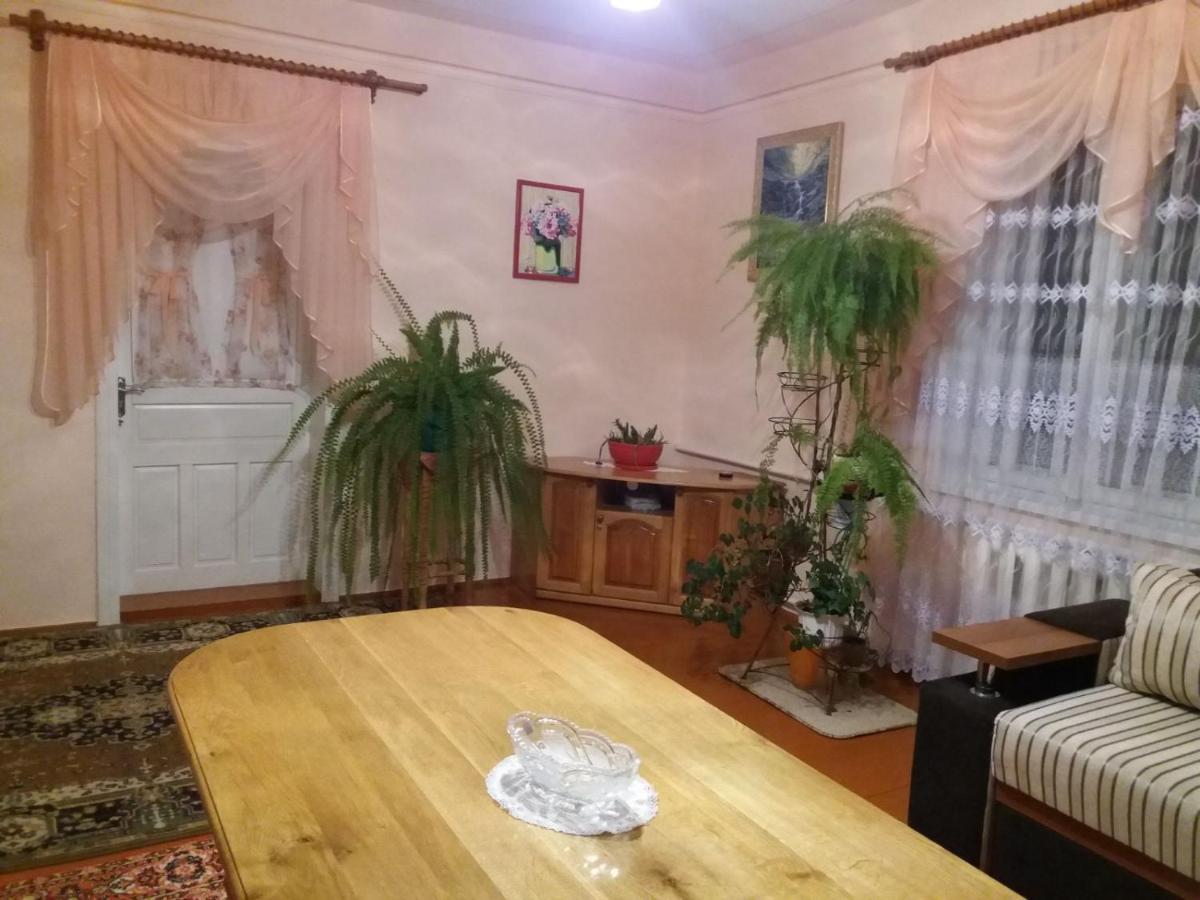 Bat'Kivska Hata Stari Kuty Exterior foto