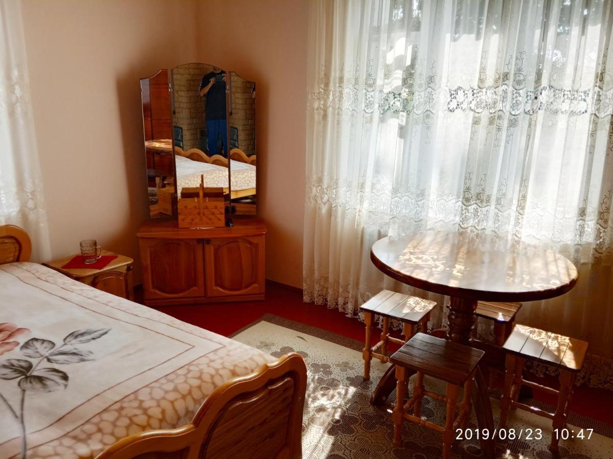 Bat'Kivska Hata Stari Kuty Exterior foto
