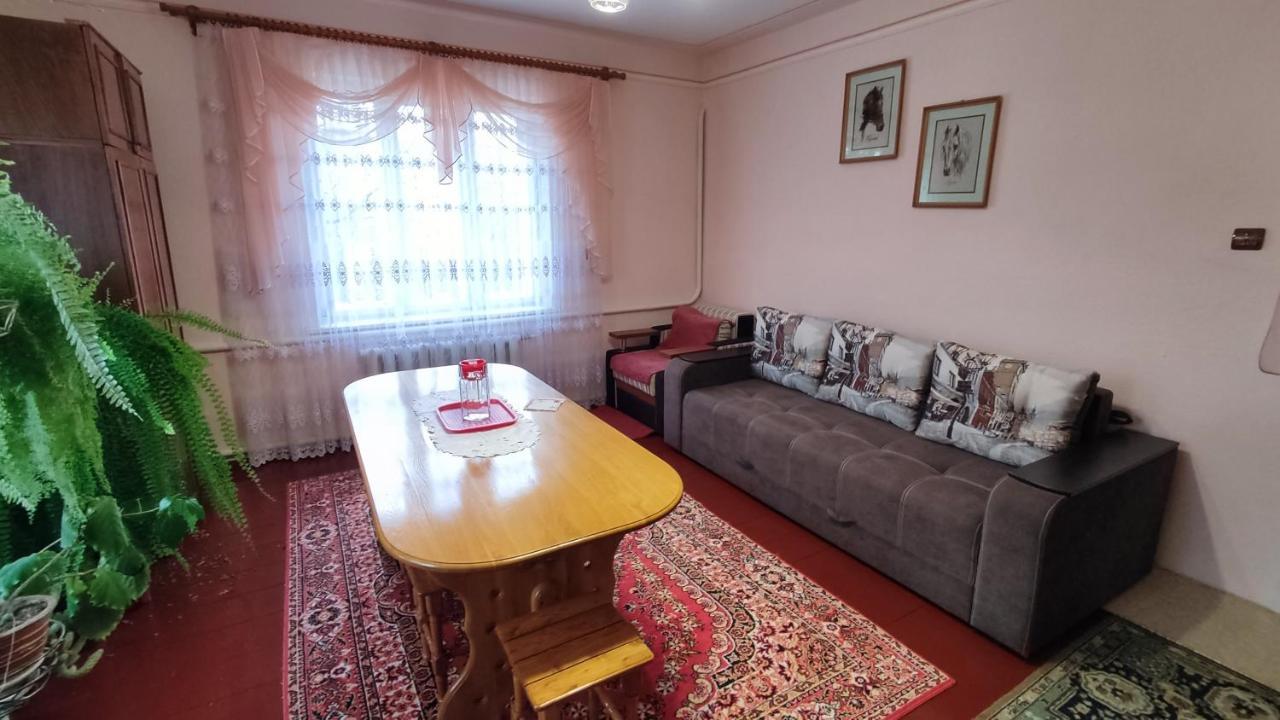 Bat'Kivska Hata Stari Kuty Exterior foto